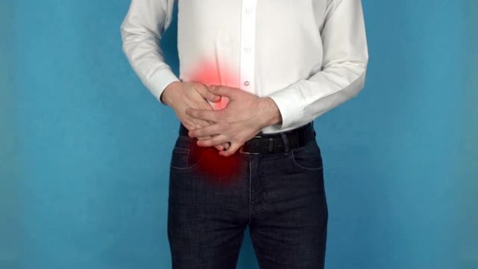 肾结石疾病。男人因阑尾炎而疼痛。肝硬化的概念。感染肝炎或蠕虫感染的人。穿着白衬衫的经理患有胆囊炎或尿