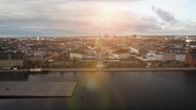 哥本哈根城市景观: 海上现代建筑