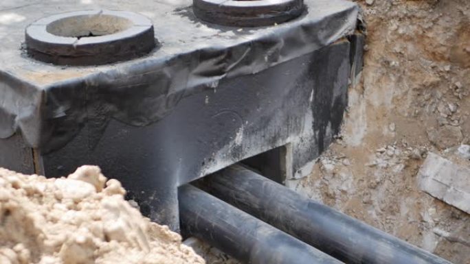 重建城市公用事业污水系统，用pvc管代替旧钢管