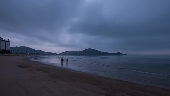 海岸线雨云乌云延时