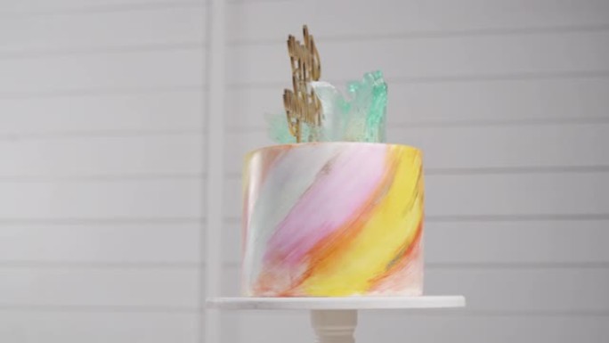 彩色生日蛋糕