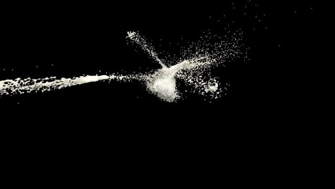 白漆滴爆炸逼真动画。3d牛奶飞溅在黑色背景上孤立的空气中旋转。流畅的纹理舞蹈运动。白色液滴在一次运动