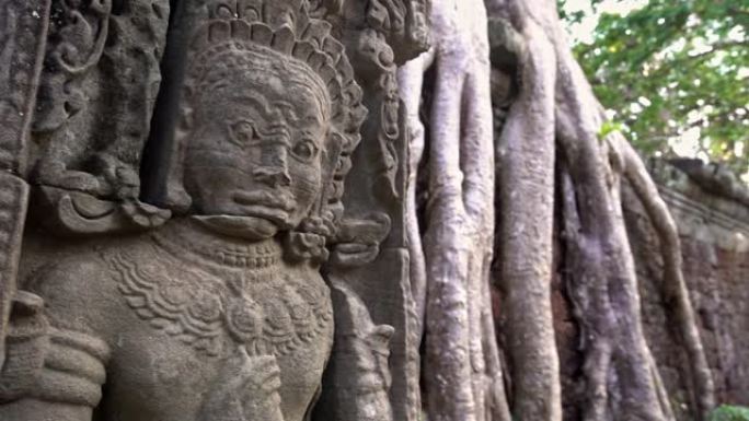 4K, Preah Khan的雕刻结构。古代的雕刻装饰着庙宇的墙壁