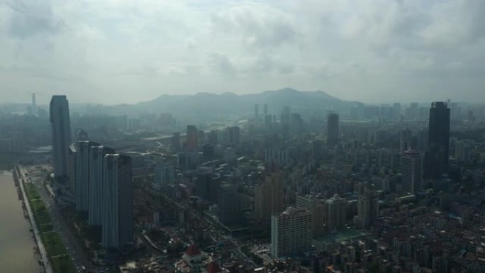 阳光明媚的雾天澳门市区海湾航空全景4k中国
