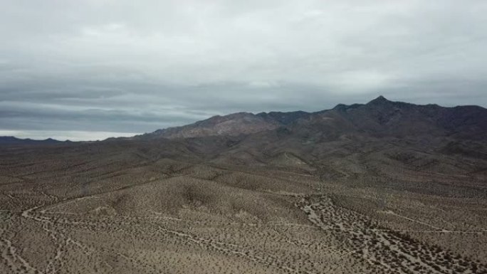加利福尼亚州莫哈韦沙漠的4k航拍画面