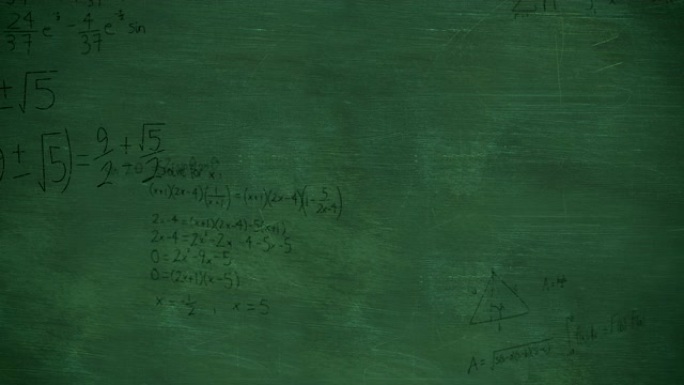 黑色在绿色黑板背景上移动的数学计算4k