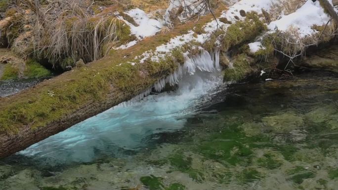 山间溪流流水