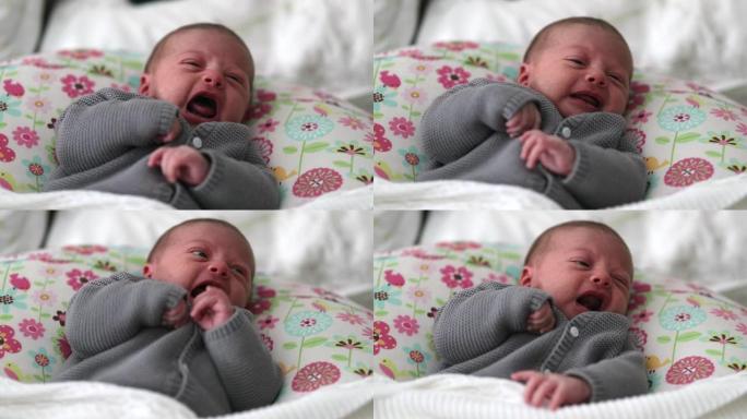 第一个月大的新生婴儿哭泣
