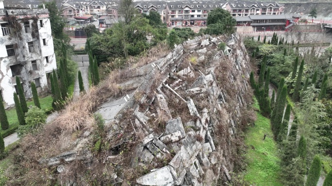 航拍汶川漩口中学地震遗址