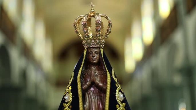 阿帕雷西达圣母形象-阿帕雷西达圣母形象雕像