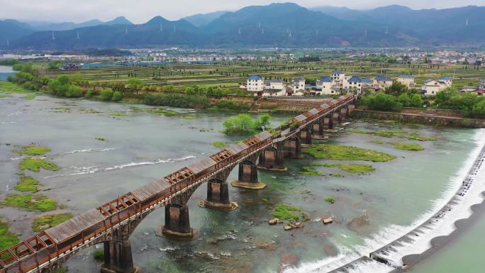 航拍浙江丽水松阳石门圩廊桥