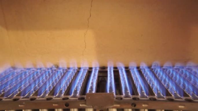 锅炉4k内燃气燃烧器的蓝色火焰
