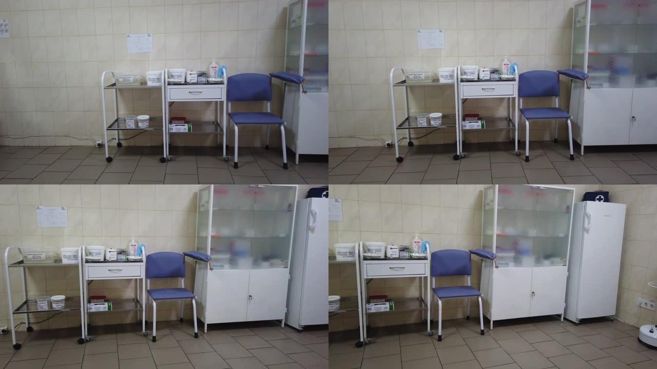基辅，乌克兰，欧洲-2019年11月: 疫苗接种柜的内部。用于输血的粪便。城市诊所的疫苗接种室。