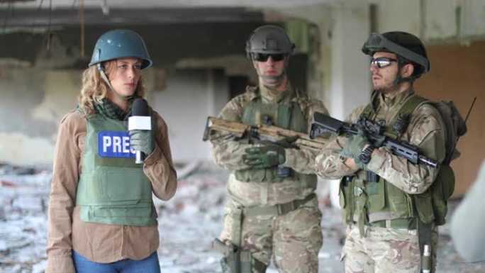 陆军士兵接受媒体采访