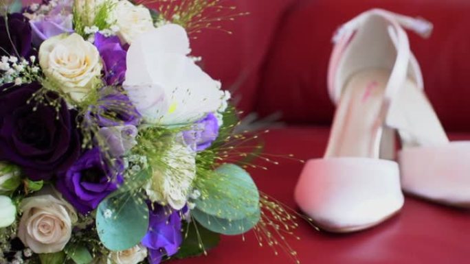 婚礼鲜花和鞋子