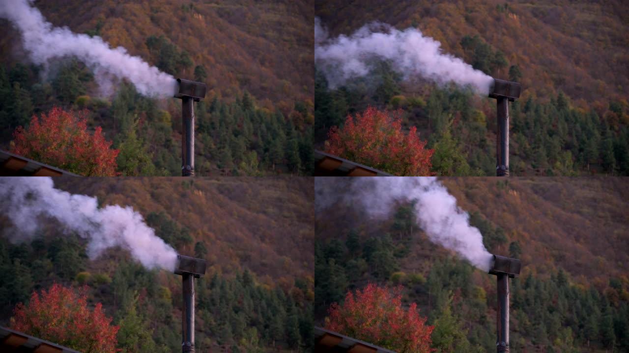 烟囱与秋山的烟雾