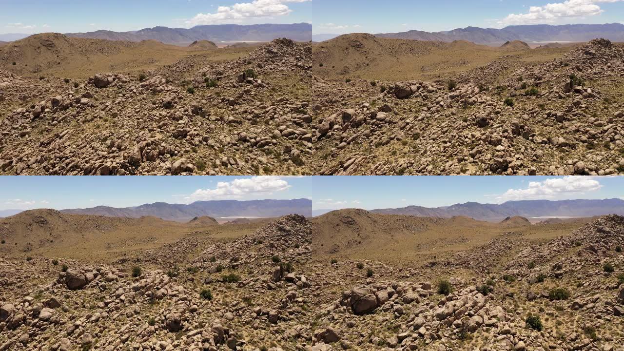在加利福尼亚沙漠中拍摄有趣的岩层