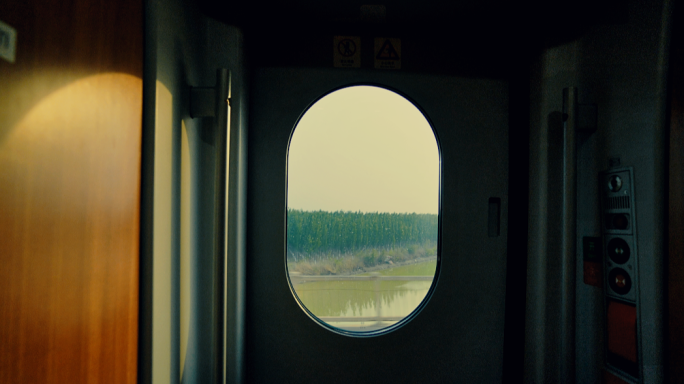 火车窗外旅途风景文艺空镜