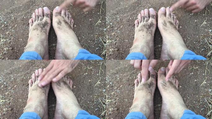 清洁踩在地上的毛茸茸的脚
