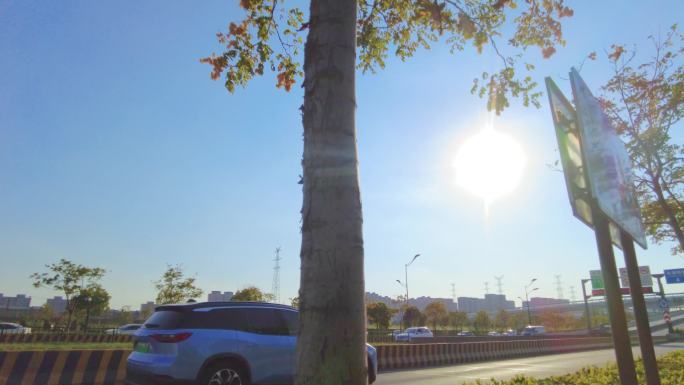 城市夕阳西下马路汽车车辆车流延时风景视频