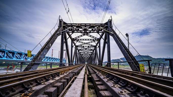 重庆城市风光铁路桥