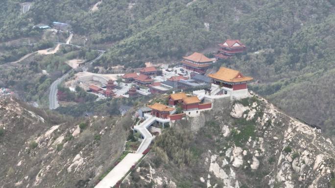 长焦航拍威海里口山仙姑庙与广福寺