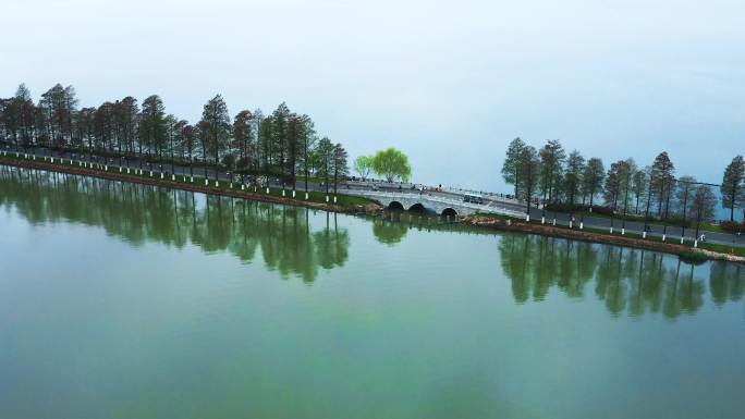 航拍武汉东湖绿道