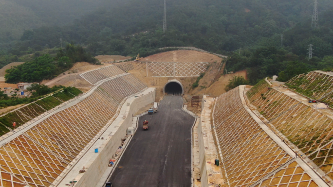 路网建设隧道施工