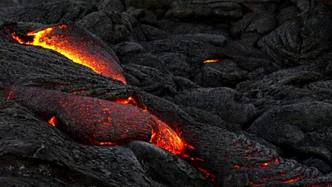 夏威夷地表熔岩流的近距离俯仰