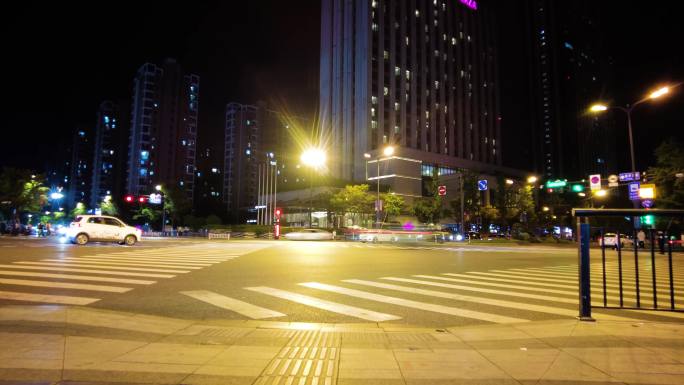 繁忙的城市夜景车流人流延时摄影44