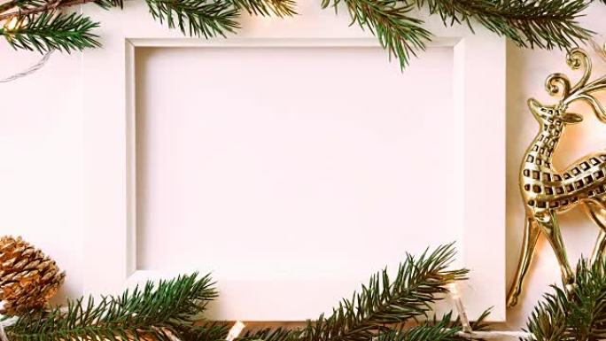 相框照片，松枝，灯光和圣诞装饰新年和圣诞概念背景