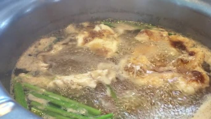 寿喜烧火锅煮汤