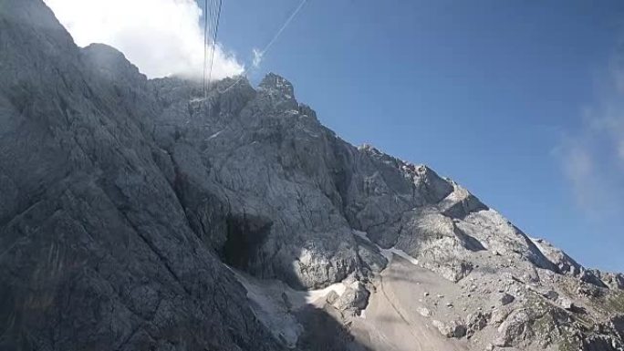 山地楚格峰