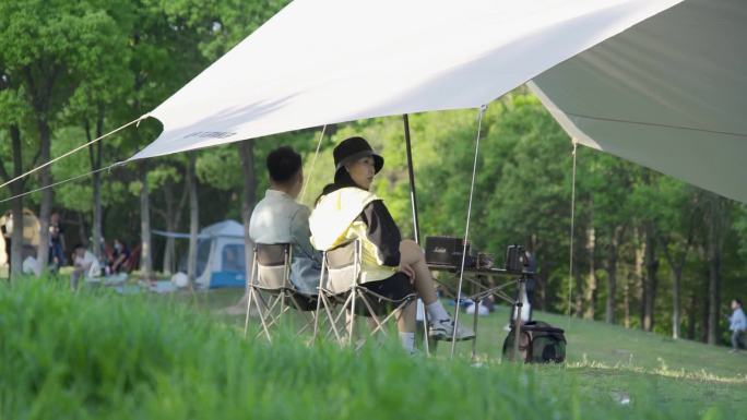 疫情草地上休闲的人们幸福生活 21组镜头