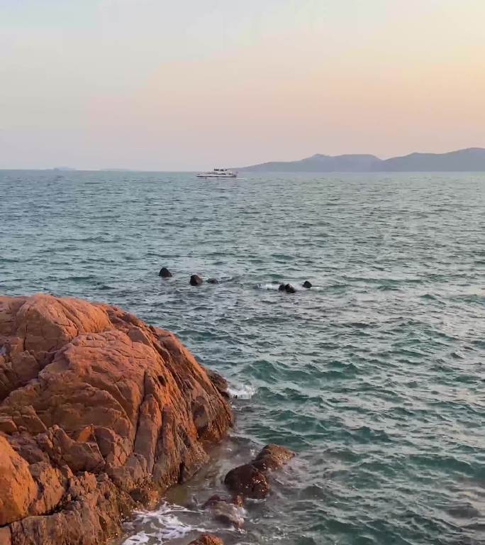 青岛黄昏时刻海洋风景