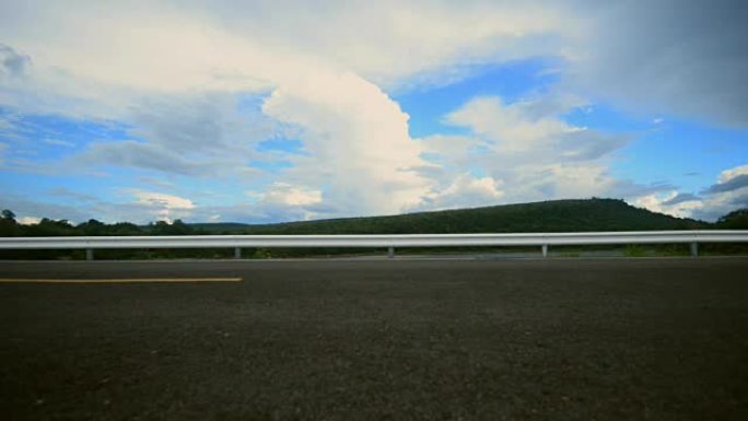 泰国林帕丰登大坝的风景。
