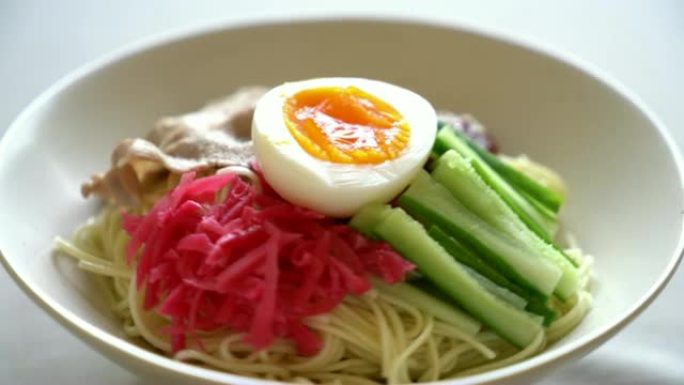 bibim naengmyeon-韩国冷面拉面