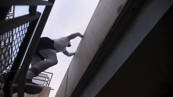 运动员展示自己的技能