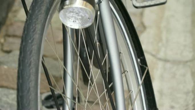 瑞典斯德哥尔摩自行车车轮上的金属