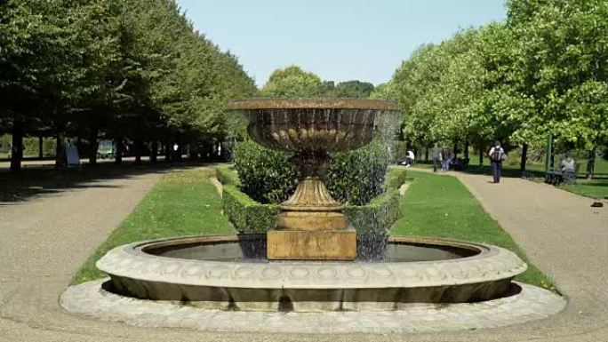 伦敦摄政公园大道花园的喷泉