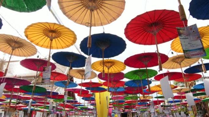 泰国清迈Sankampang寺的雨伞节。