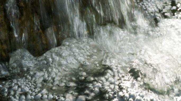 小溪瀑布山泉水升格实拍镜头