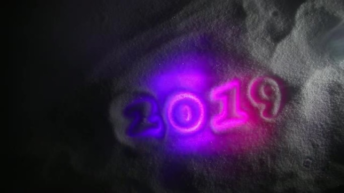 2019写在雪地上。2019新年快乐。空着你的文字。艺术品装饰