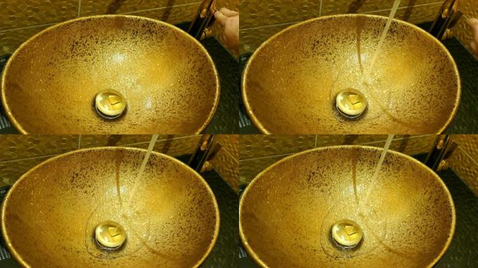 豪华浴室公寓酒店的金盆