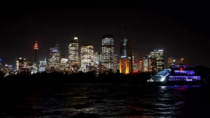 悉尼城市天际线的夜景。