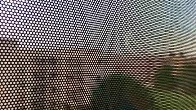 印度德里火车通过火车窗口看风景