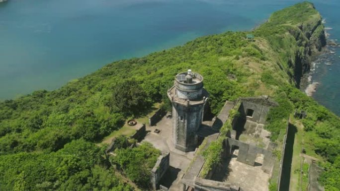 恩加诺角的灯塔。菲律宾，帕劳岛