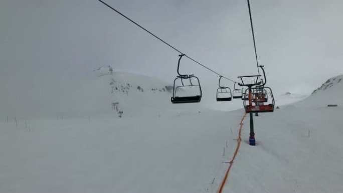 白天古达里滑雪胜地缆车全景4k格鲁吉亚