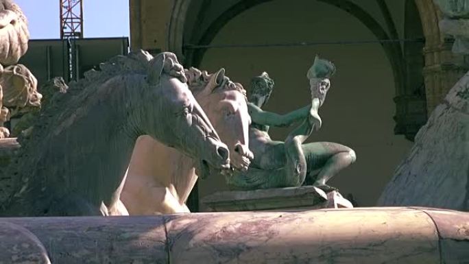 意大利佛罗伦萨，佛罗伦萨的海王星喷泉 (也称为方趾或) 位于西格诺里亚广场 (Piazza dell