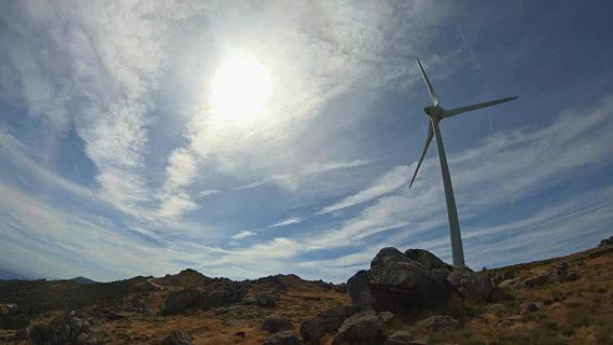 生态主题，风力涡轮机，详细介绍山顶4K
